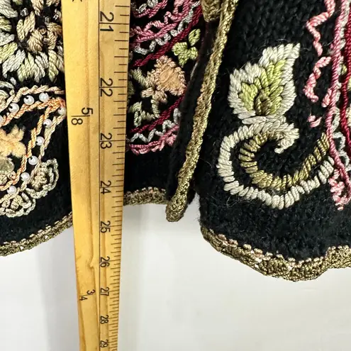 Heirloom Collectibles Floral Embroidered Cardigan Sweater Small Black Whimsical