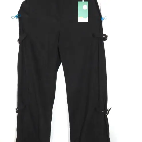 Halara NWT dark gray/black side leg suede feel pant with side buckles. Size M