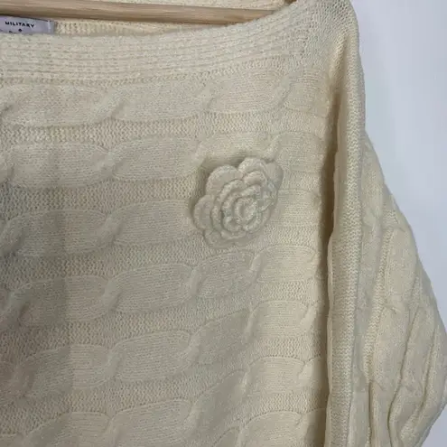 Military Hippie Cream Sweater Flower Pin Small / Medium NWT
