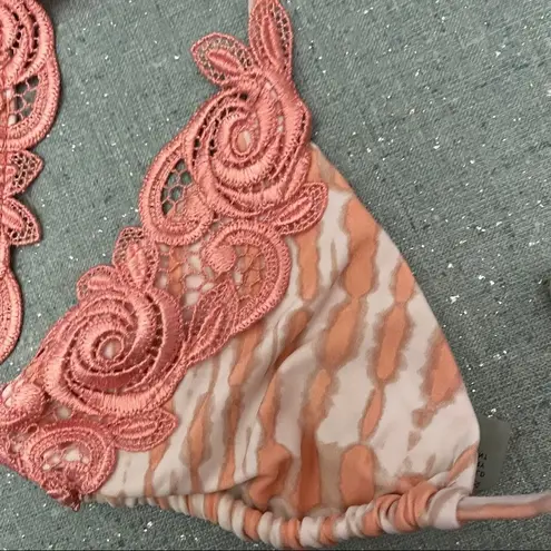 Beach Bunny  Bikini Top