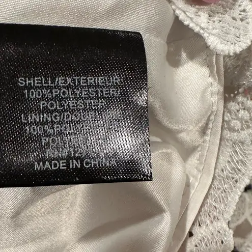 Badgley Mischka FLORAL EYELET SHORT SLEEVE CROPPED BACK ZIPPERED WHITE GREEN TOP