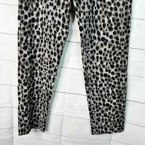 Krazy Larry Womens size 6 Leopard Animal Print Pull On Elastic Waist Pants Black