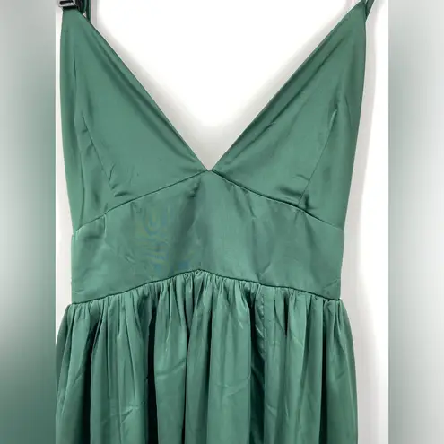 ShowPo. I want the World to Know Green Dress Never worn with tags size 6 US