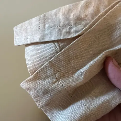 Bloomingdale’s Sutton Studio Linen Top V