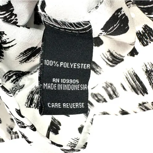 Sioni size Small short sleeve white black blouse laser cut detail‎ tie waist