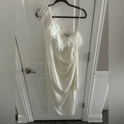 Mac Duggal Cocktail Feather-Trimmed One-Shoulder Dress