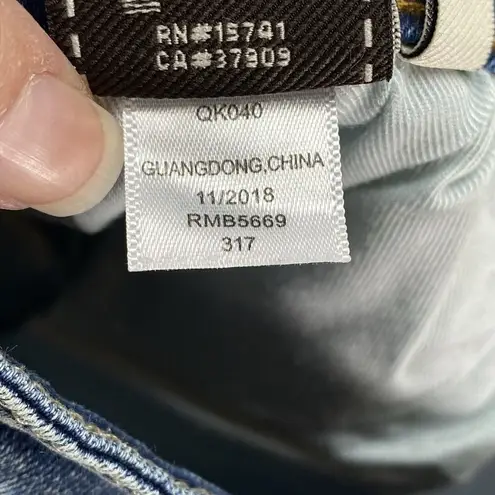 Seven7 Jeans Womens waist 27 Ultra flex slimmy comfort - flaw with sizing