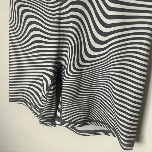 Balance Athletica Vitality Ascend Volley Short Wavelength Gray White Large