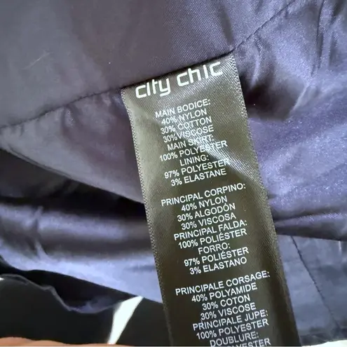 City Chic Elegant Long Sleeve Lace Tulip Hem Dress in Navy SZ M 18 NWT