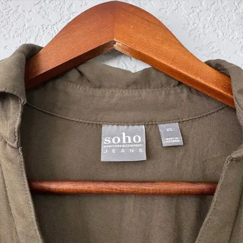 Soho Jeans Green Cold Shoulder Long Sleeve Button Up Top Size X-small