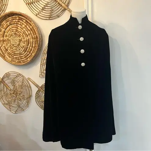 Vintage Black Velvet Cape Cloak Rhinestone Button WhimsyGoth Formal Luxury M Size M