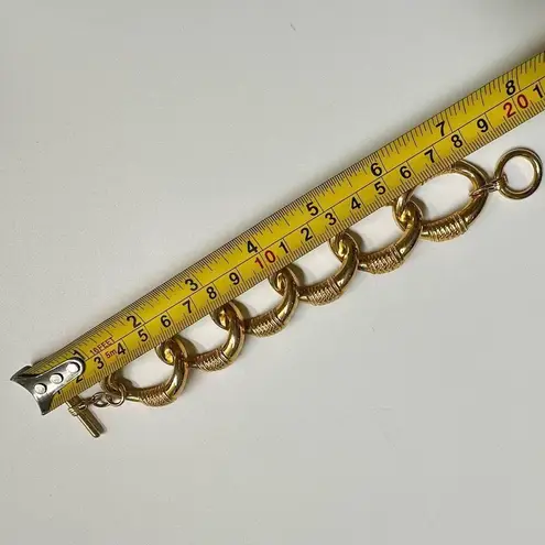 Gold tone vintage chain link bracelet