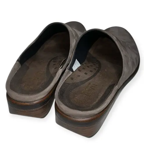 Naot women’s lodos slip on mules size 37 (size 6