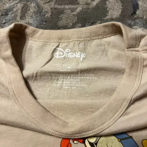 Disney  Winnie the Pooh t-shirt tan size medium