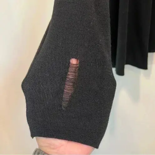 Eileen Fisher  Black Long Sleeve Cardigan 100% Merino Wool size L