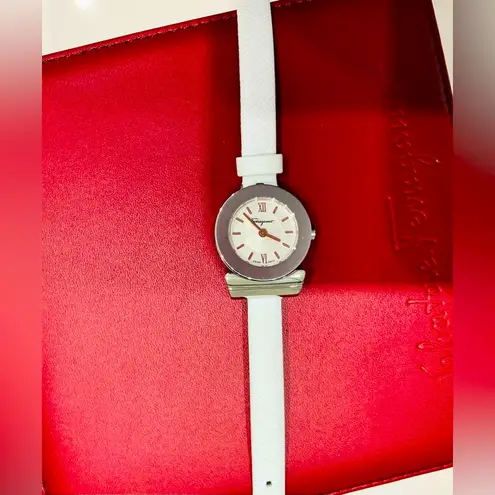 Salvatore Ferragamo Ladies authentic watch❤️❤️❤️