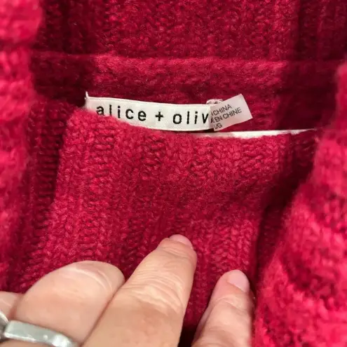 Alice + Olivia  Red Turtleneck Cropped Cable Knit Sweater women’s‎ size Large