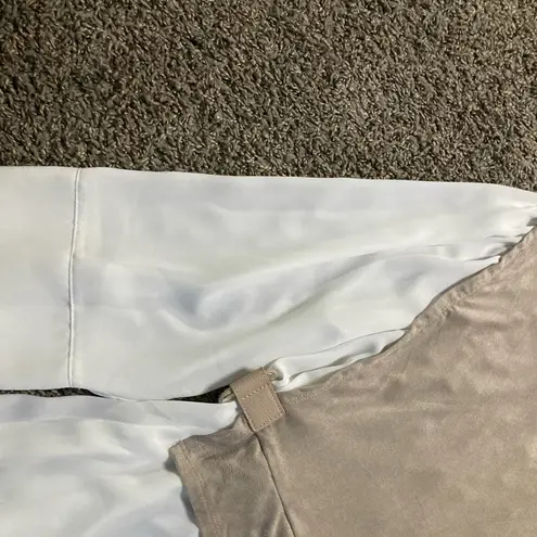 COCOMO Woman 1X Taupe Layered Blouse w/ Bell Sleeves & Peplum Hem — NWT Tan