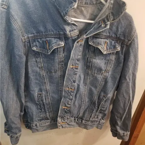  from the Nordstrom rack size small
Jean jacket, six button closure,