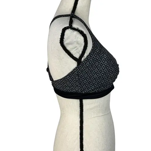 prAna SZ 36D/M Sports Bra Criss-Cross Adjustable Straps Padded Cups Geometric