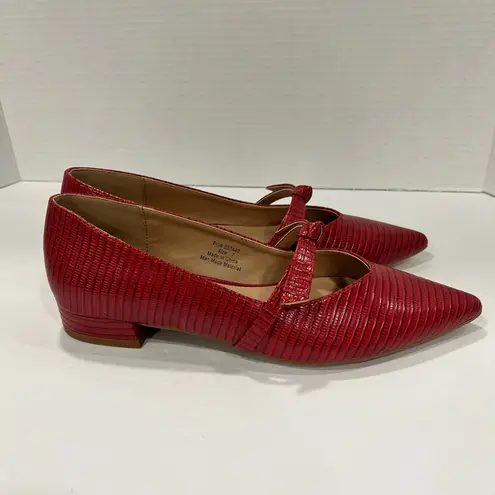 Journee Collection Womens Cait Pointed Toe Ballet Flats. Size: 7. Color: Red