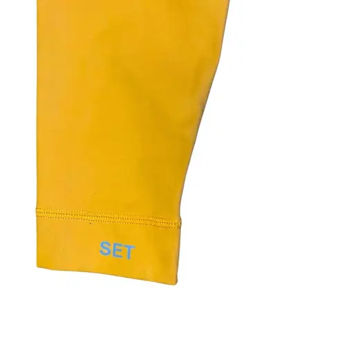 Set Active LUXFORM Set Golden Yellow Size Small Scoop Bra Court Color