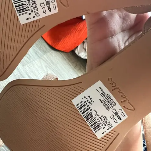 Clarks NWOT  heel sandals size 9 - Image 13