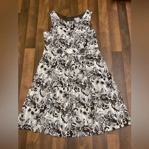 Robbie Bee Black and White Midi Sundress
