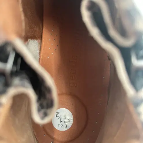 Gentle Souls NEW Shoes Size 9.5 Carter Animal Print Zipper Leopard Leather HiTop