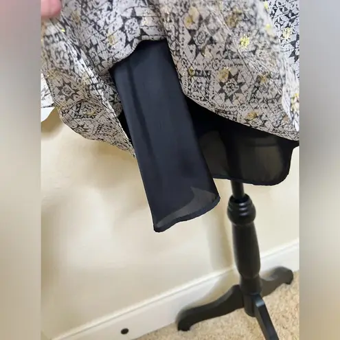 Lavender Brown NTM: , Black & Cream Print with Gold Threads Mini Dress Sz L