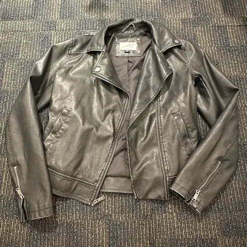 Universal Threads Leather jacket