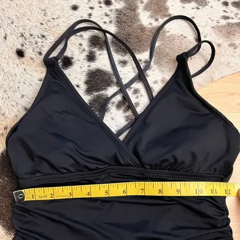 La Blanca Island Goddess Cross-Back One Piece Black Size 6