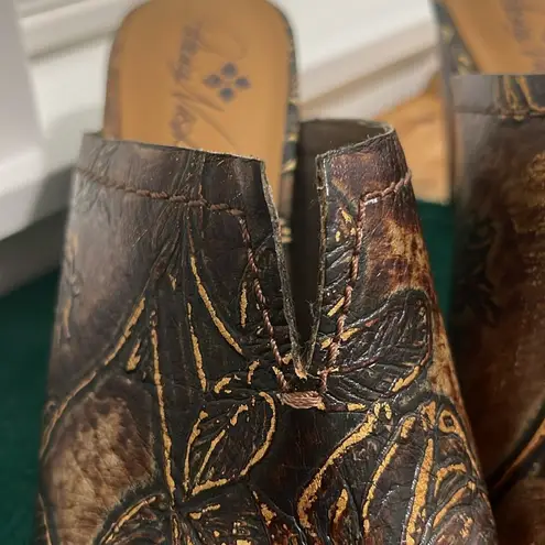 Patricia Nash Mules/clogs Ruffina Bronze Florals