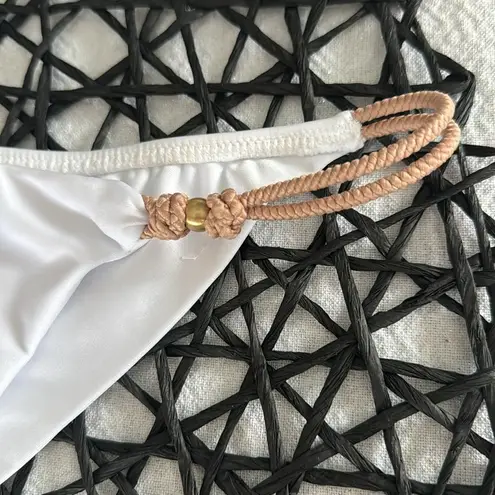 VIX Gi Solid Cheeky Cut Bikini Bottom, Size Large, $116 White