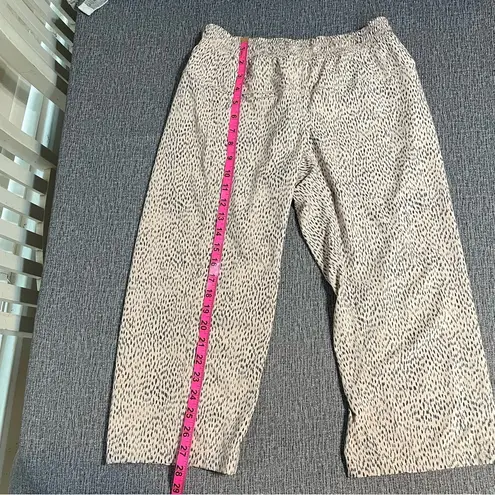 Lululemon  Cropped/Capri Length Joggers thumbnail 15