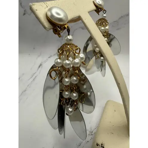 Vintage Glamorous Pearl & Mirror Dangle Clip