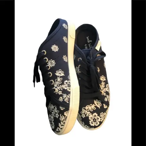 Coldwater Creek Walk With Me Navy Floral Lace-Up Sneaker Slide  9.5M Grandmacore