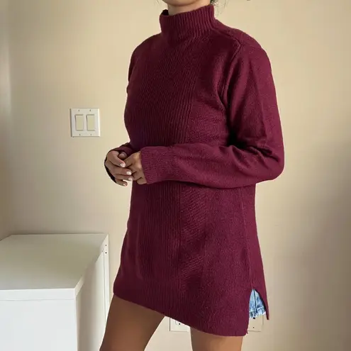 H by Halston NWOT Burgundy Long Turtleneck Sweater Size S