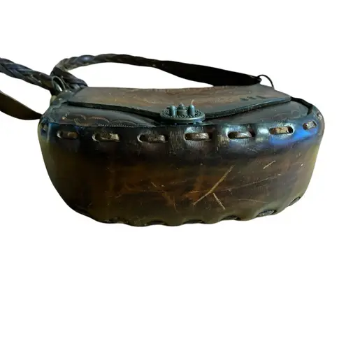 Roberta Vintage Brown Tooled Leather Saddle Bag Purse Floral Design Brown