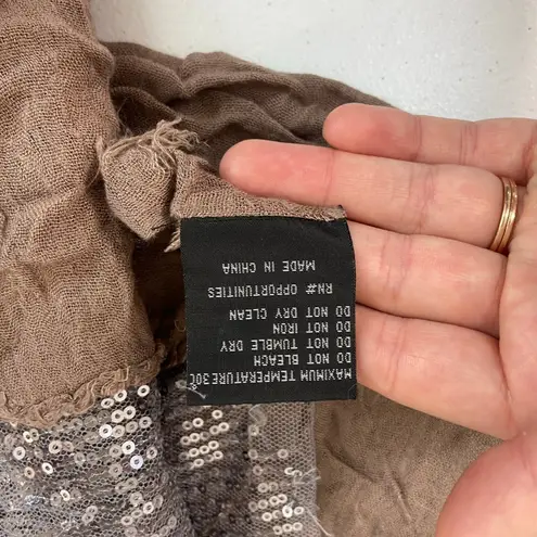 Vintage brown soft lightweight knit silver sequin fringe scarf wrap casual - Image 5