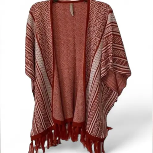 Entro Geometric‎ Pattern Fringe Poncho