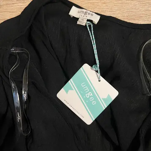 Umgee NWT  Black shorts romper with 3/4 sleeve sz Medium