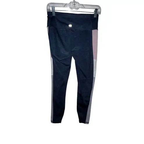 GAPFIT BLACKOUT TECHNOLOGY Navy Blue/Pink/Gray Colorblock Leggings Size Small Gray