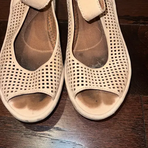 Clarks Women s Artisan Tan Nubuck Clarene Prima Wedge Perforated Sandals Size 8.5 27 From Jessica