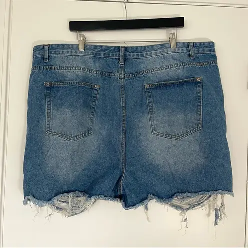 NWT Pretty Little Thing Plus Size 2X Mid Wash Extreme Ripped Mom Denim Shorts Blue