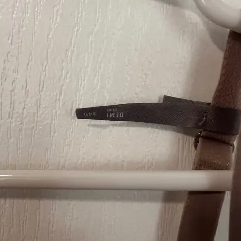 Aerie  Smooth Plunge Bra Lightly Lined Everyday Comfort US Size 34D NWT HAS STAIN