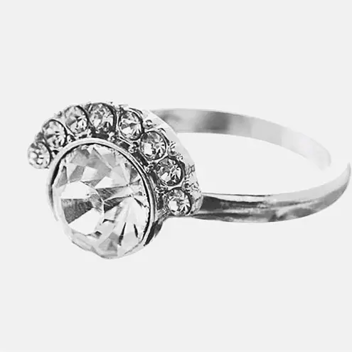 Boutique NEW Women's 2 ct 925 Silver Half Moon Solitaire Simulated Diamond Ring, Size 7