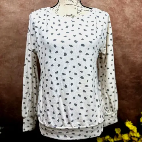 Tart Collections Cybil Cheetah Print Ribbed Sweater Cheetah Dot M White Size M