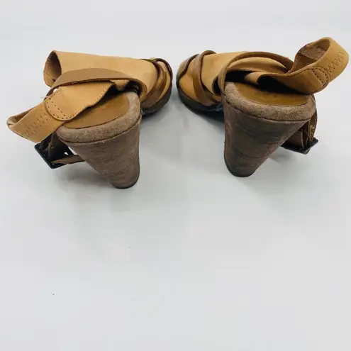 OTBT Women's Delhi Suede Leather Strappy Cone Heels Sandal Tan Size 7.5