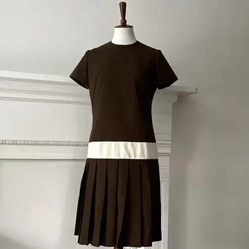 Vintage Womens Dress Small 60s Retro Minimalist Pleated Mod Drop waist Toni Todd Brown